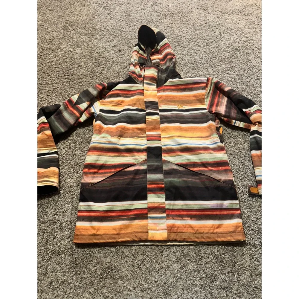 DC Amo Blur Stripe Snowboard Jacket Mens Small 10K Waterproof Multicolor Stripe